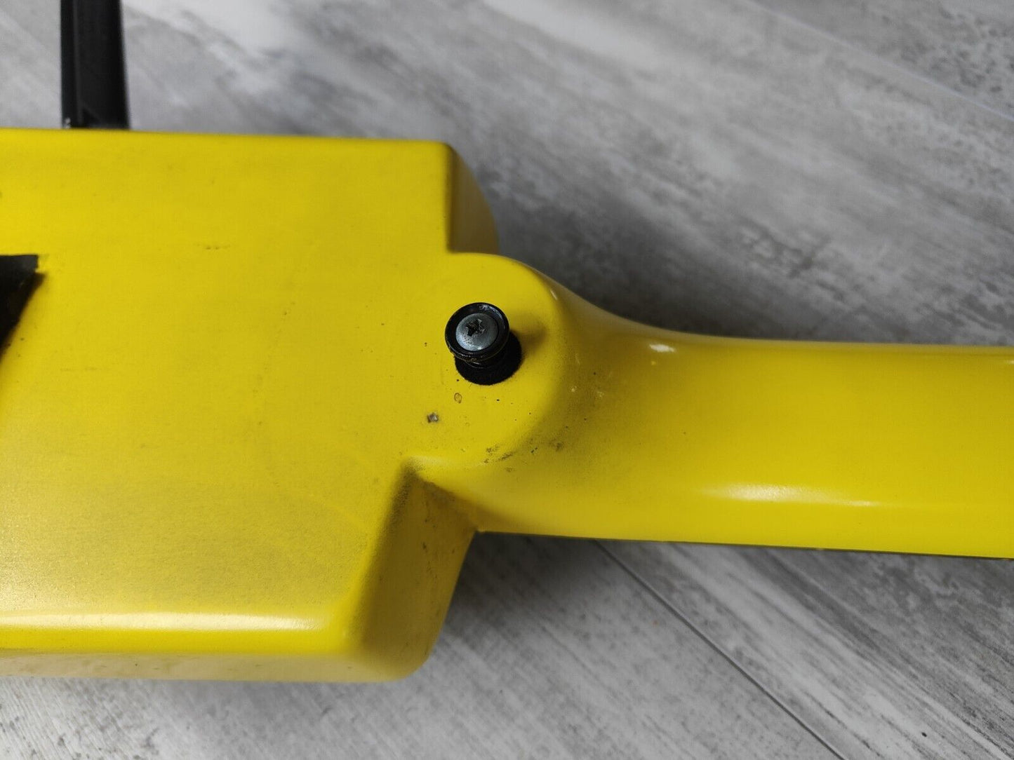 1980's Hohner B2 Headless Paddle Bass Guitar w/Steinberger System (Yellow)