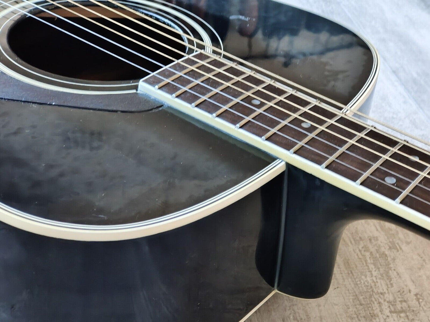 1990's Yamaha DW-4BL Acoustic Guitar (Black)