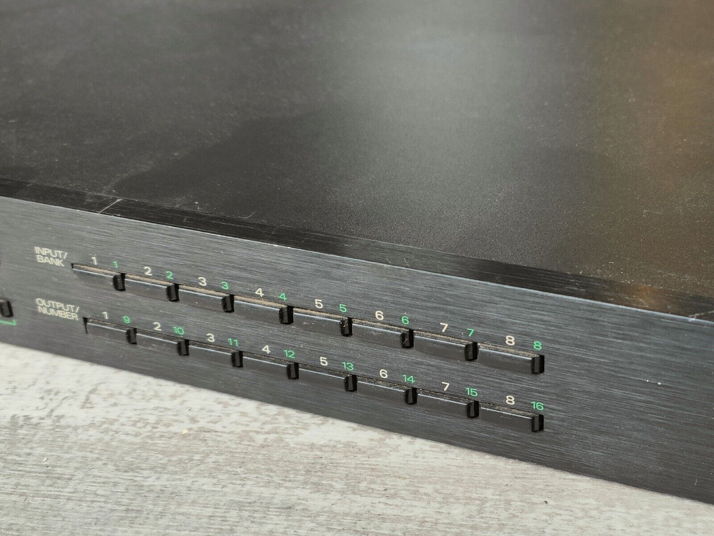 Roland A-880 Midi Patcher Mixer