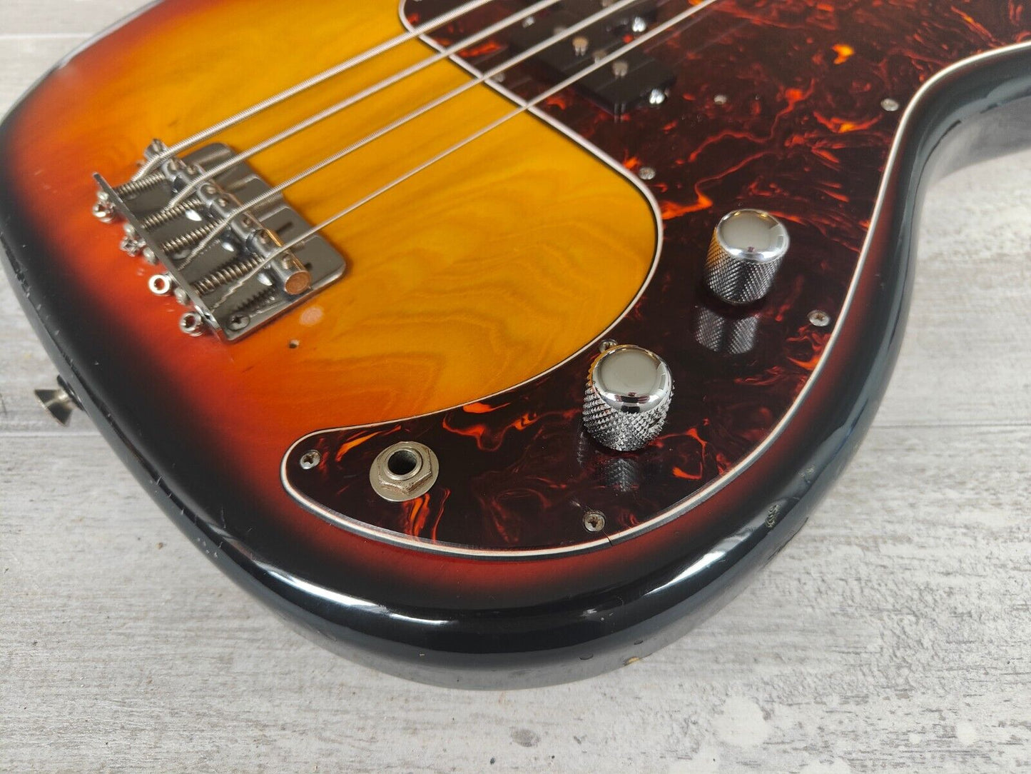 1980 Yamaha Japan PB-400 Pulser Precision Bass (Sunburst)