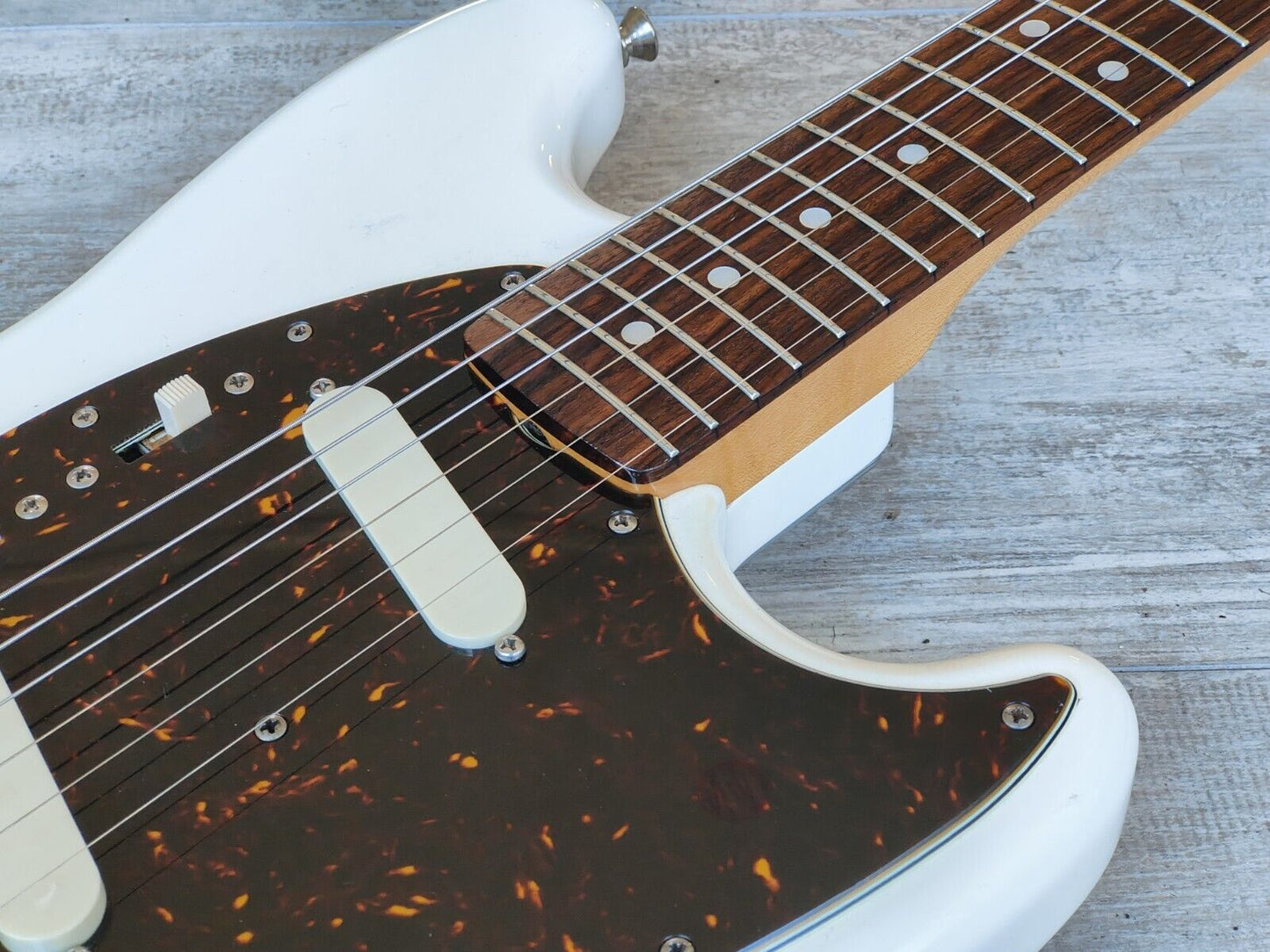 2017 Fender Japan Traditional 60's Mustang (Vintage White)