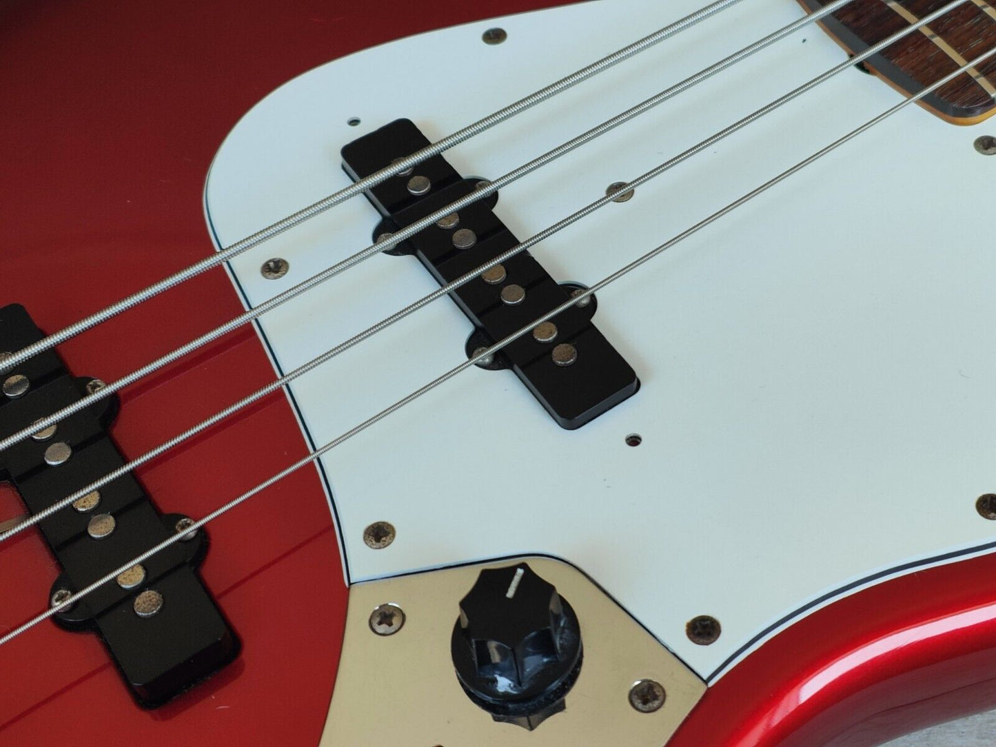 1992 Fender Japan (by Fujigen) JB62-58 '62 Reissue Jazz Bass (Candy Apple Red)