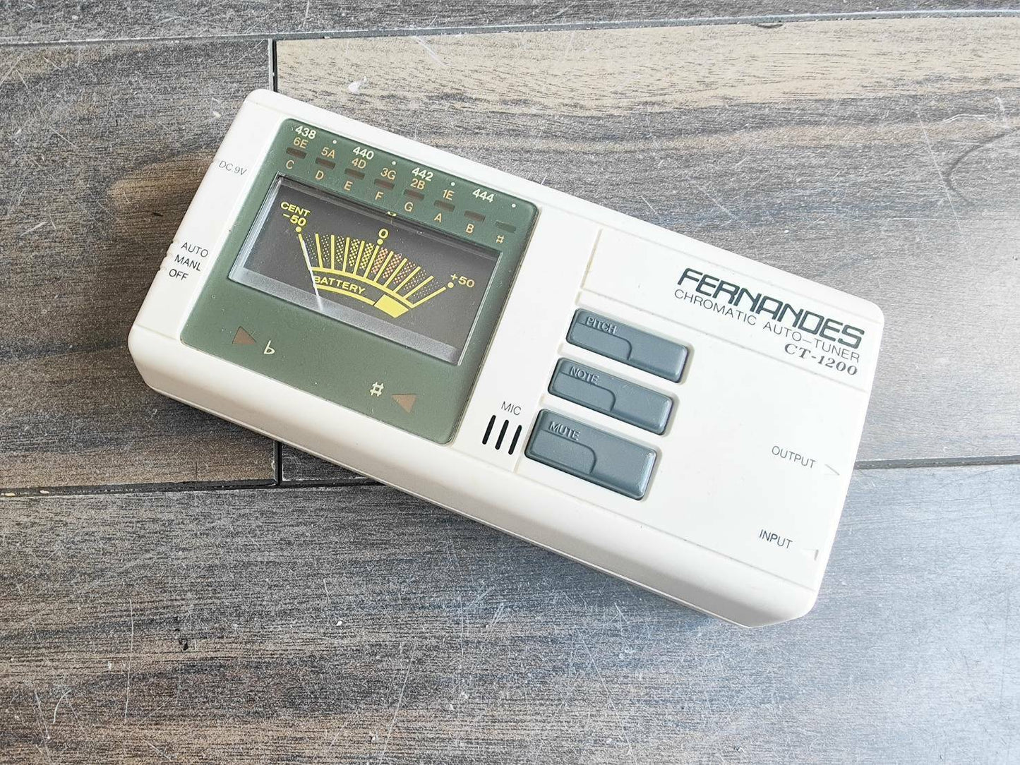 Fernandes CT-1200 Chromatic Guitar Tuner