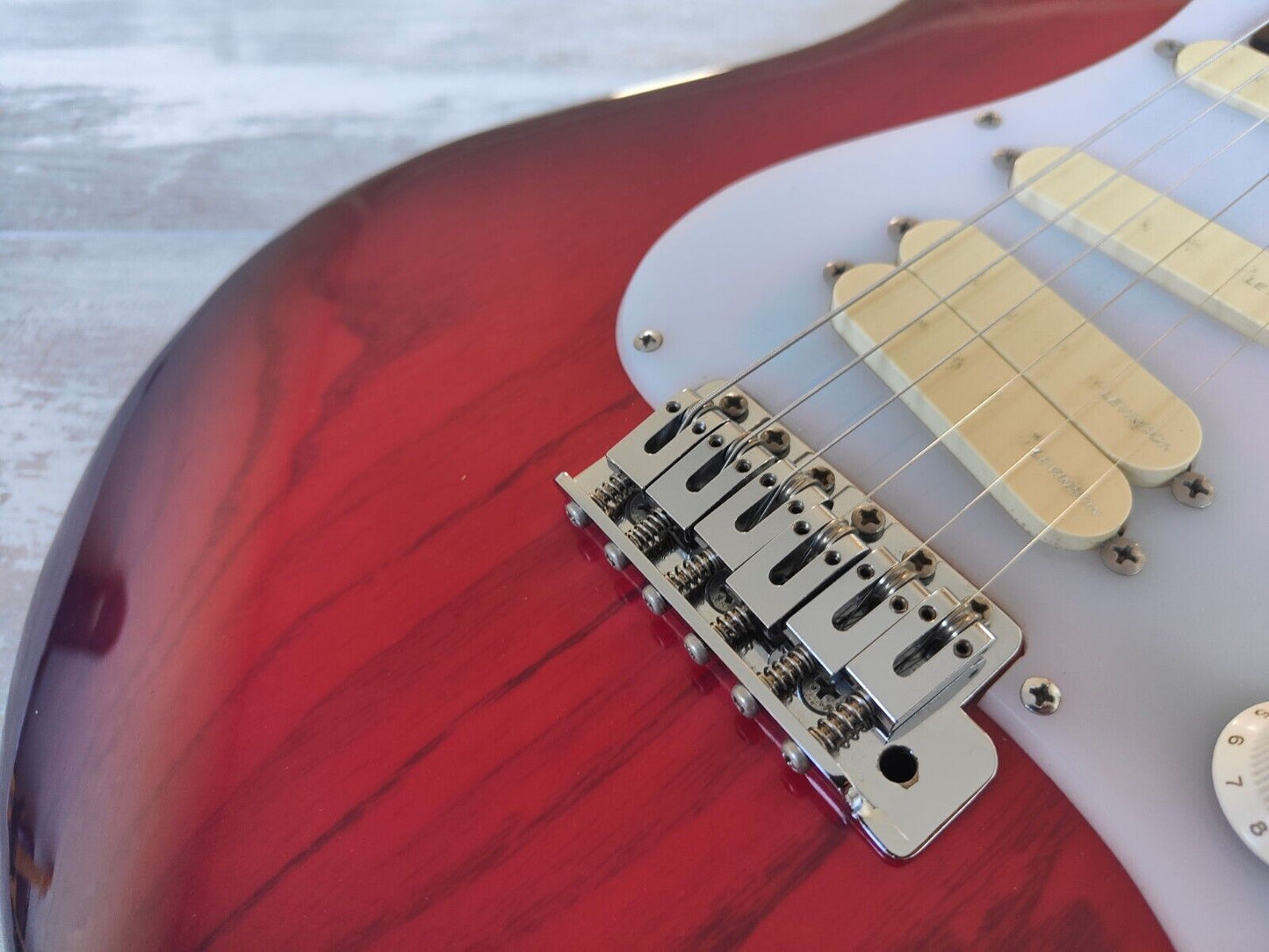 1991 Levinson Blade RH-4-EC HSS Passive Stratocaster (Misty Violet)