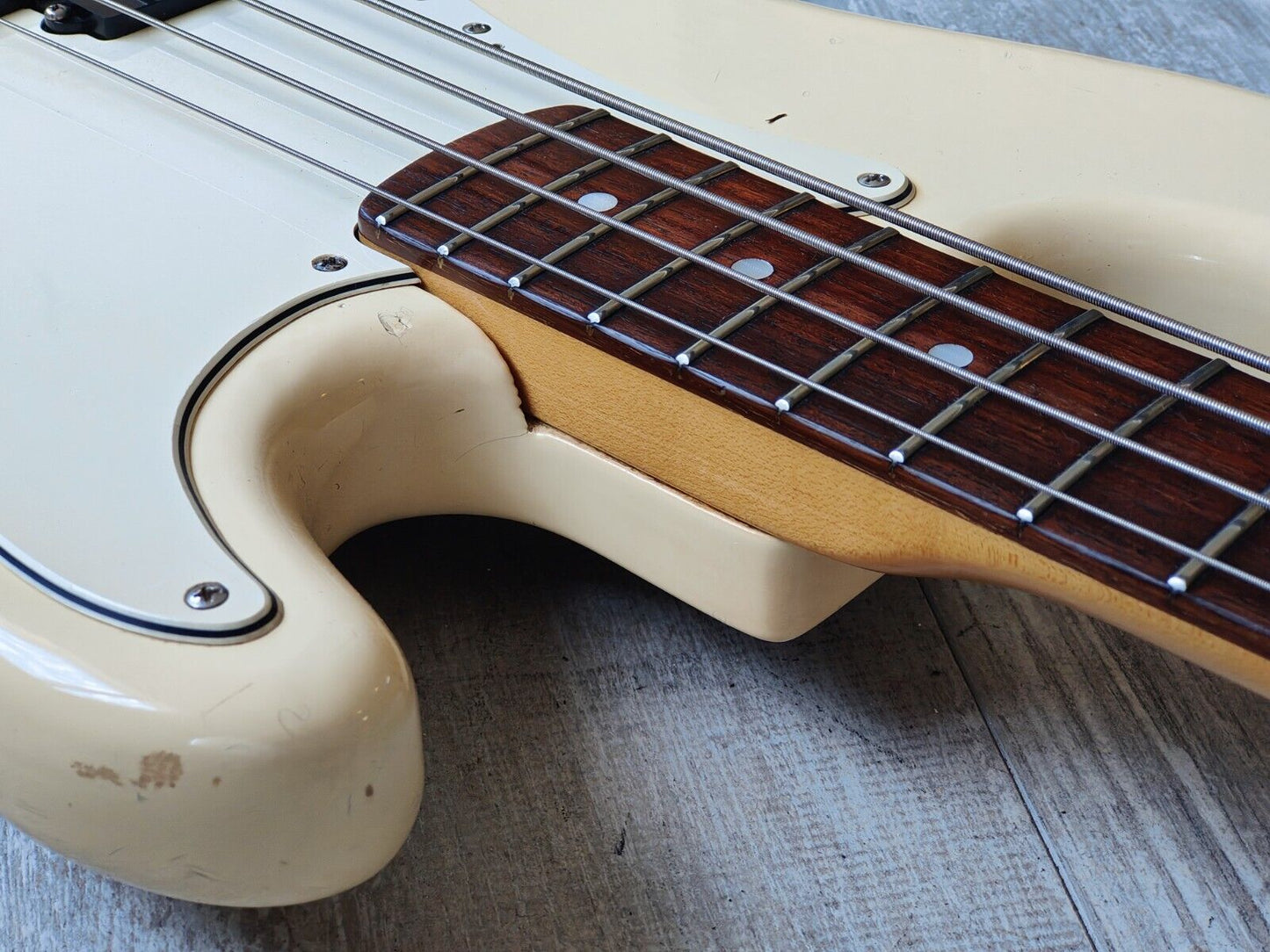 1977 Greco Japan PB420W Mercury Precision Bass (Vintage White)
