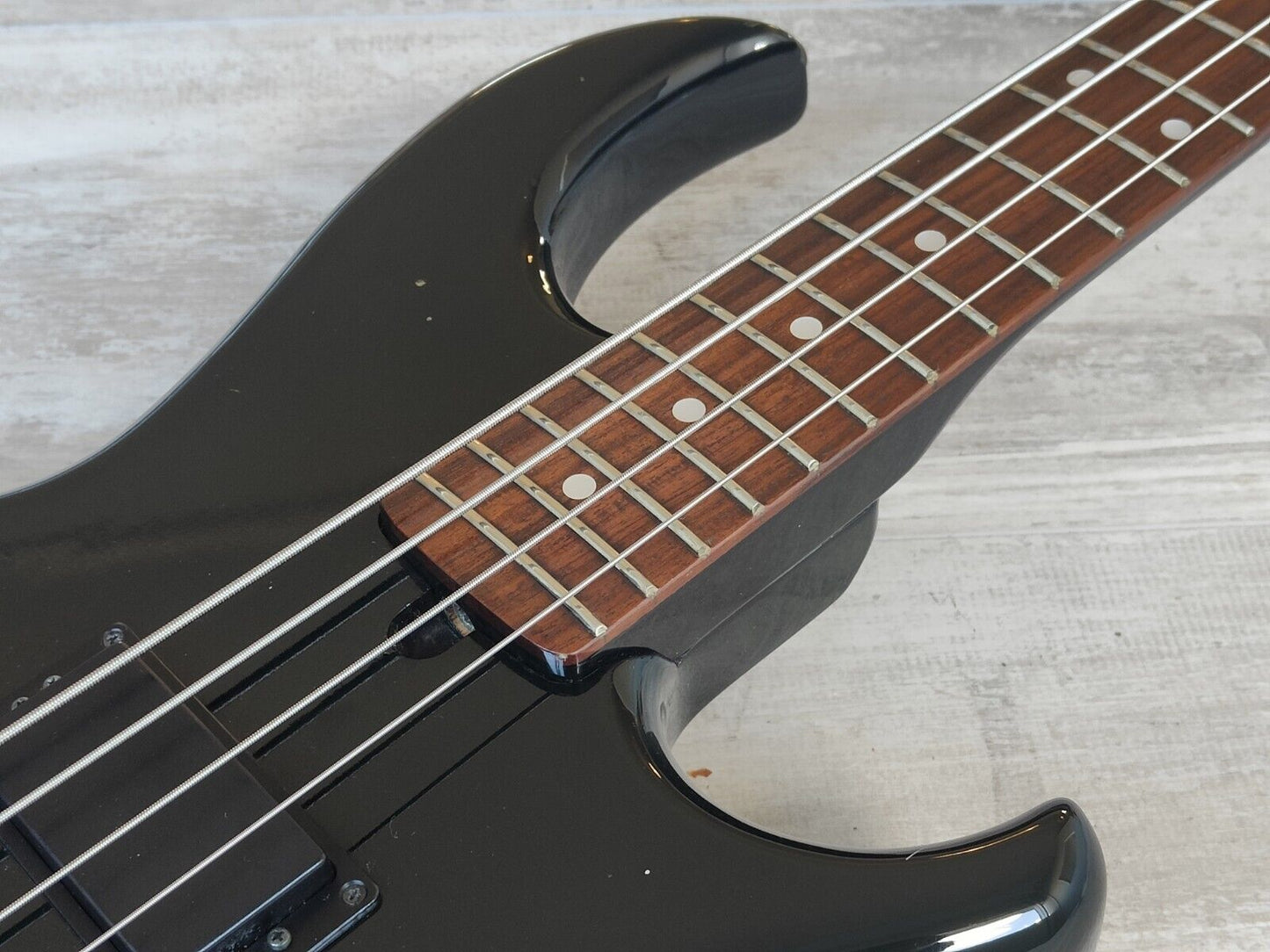 1985 Aria Pro II Japan (Matsumoku) RSB-Medium II Bass (Black)