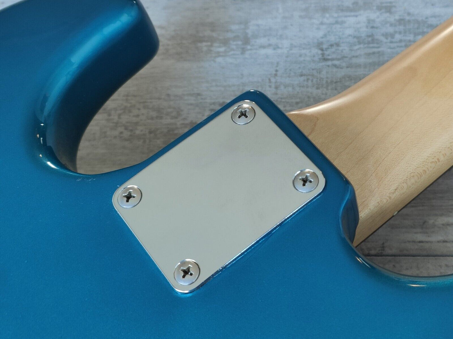 1992 Fender Japan Jazz Bass Standard (Lake Placid Blue)