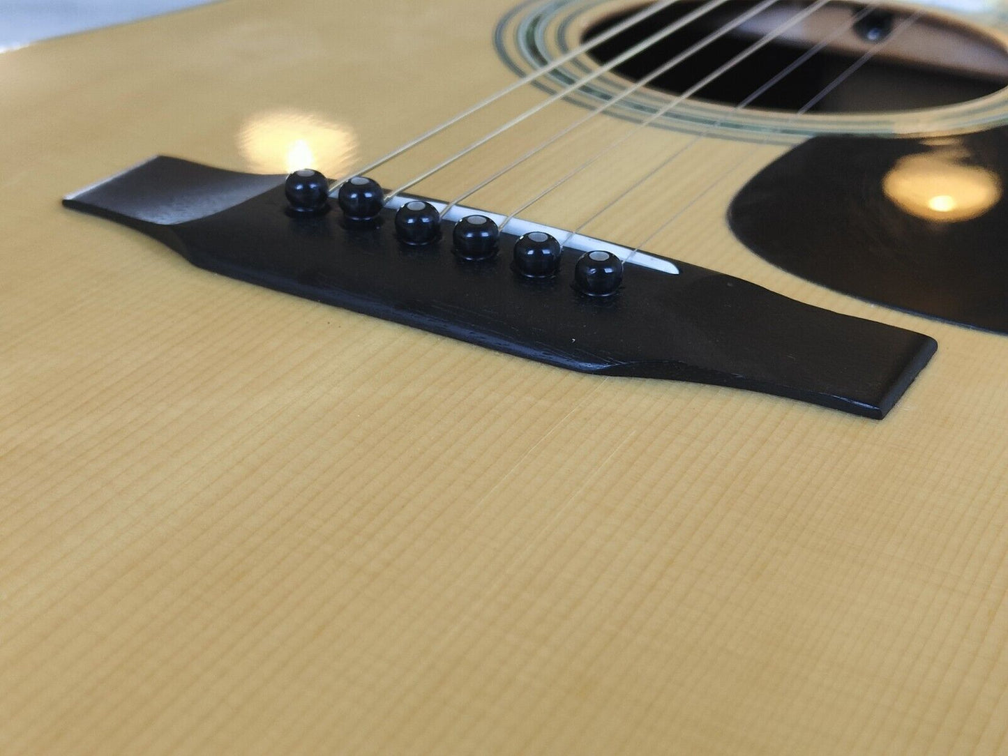 1980's Morris W-25 Japanese Vintage Acoustic Dreadnought Guitar (Natural)