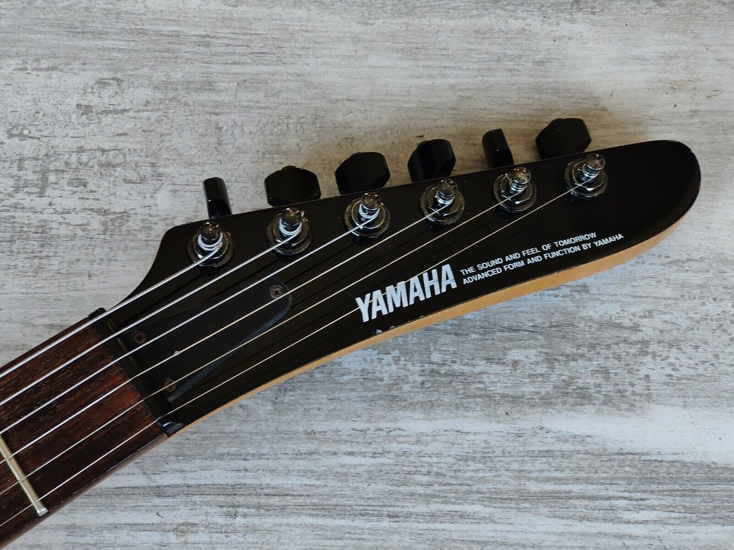 1989 Yamaha Japan MG111R HSS 26 Fret Electric Guitar (Black)