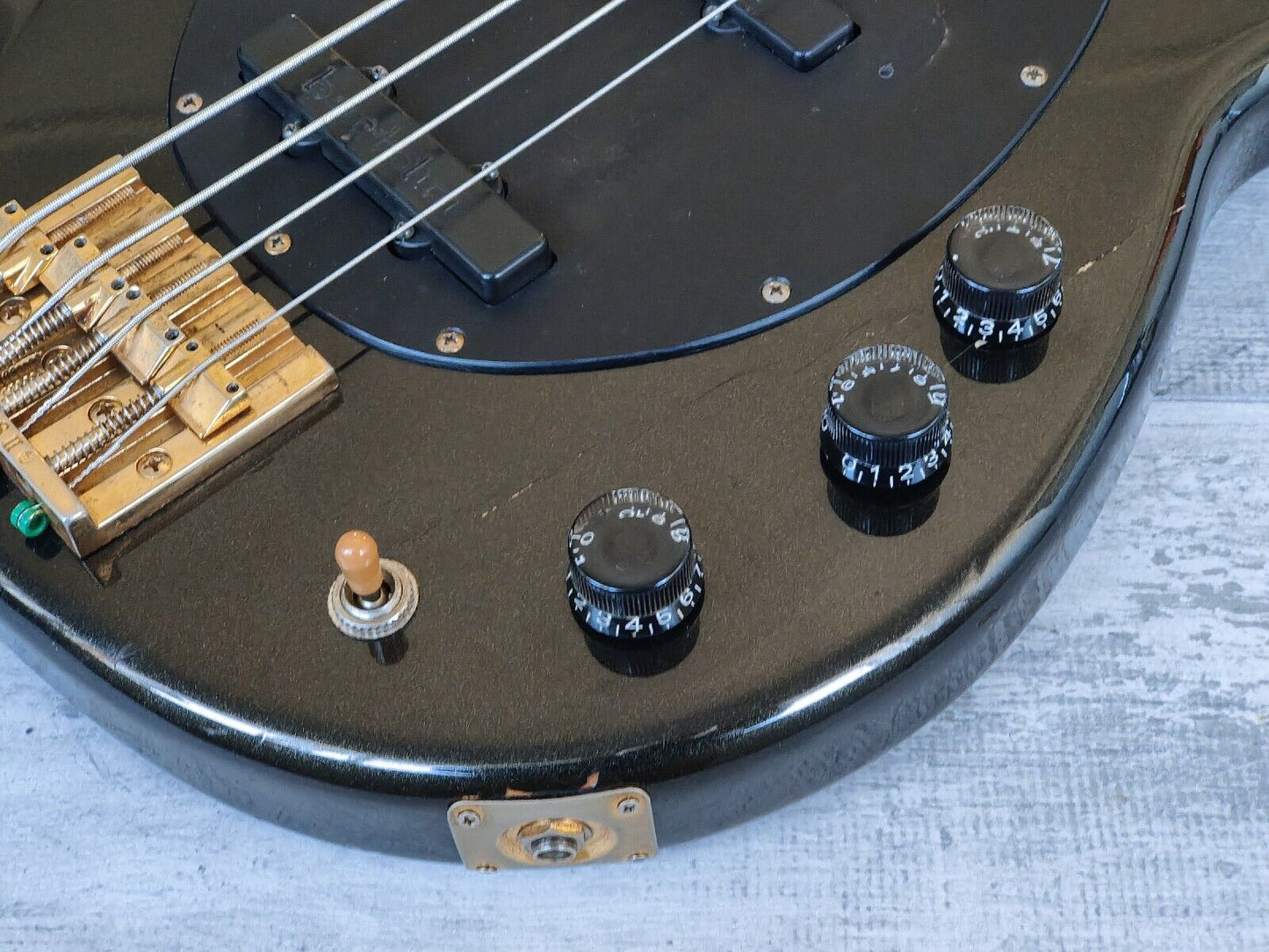 1985 Yamaha Japan BB3000 Neckthrough Broad Bass (Black)
