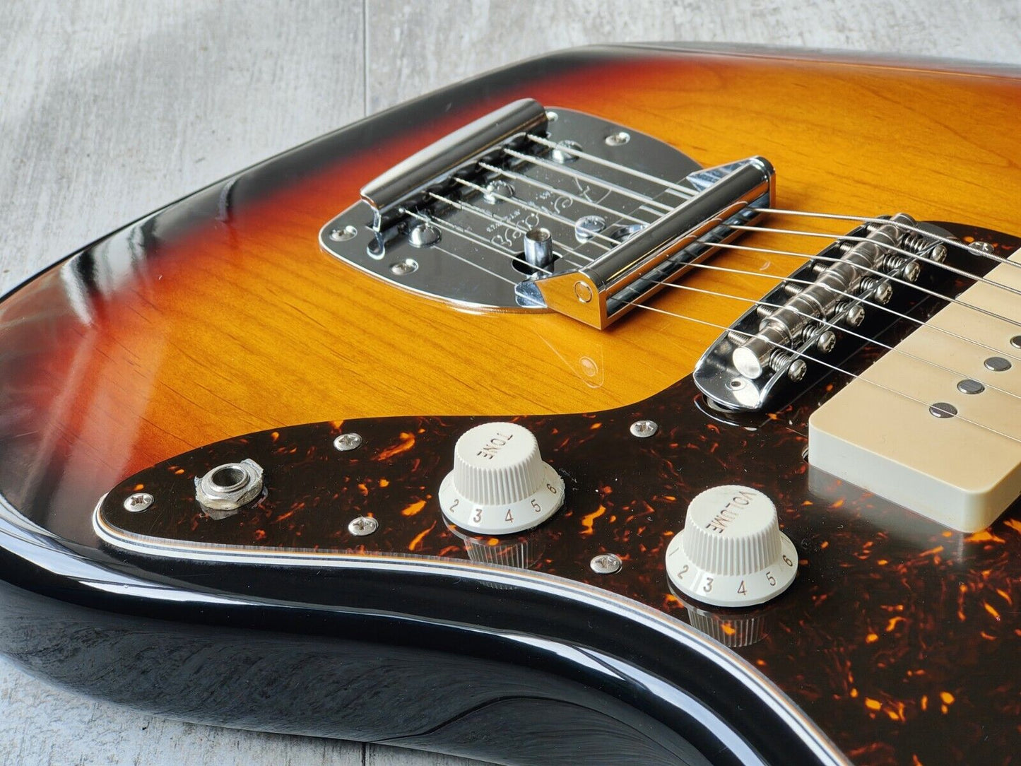 2012 Fender Japan JM66 '66 Reissue Jazzmaster (Sunburst)