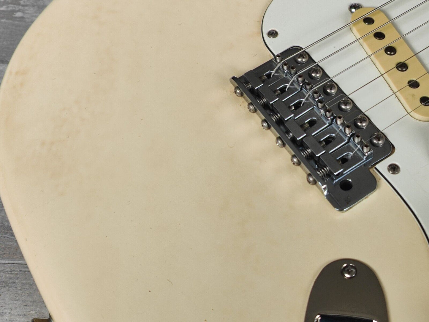 1986 Fender Japan ST72-65 '72 Reissue Blackmore Scalloped Stratocaster (White)