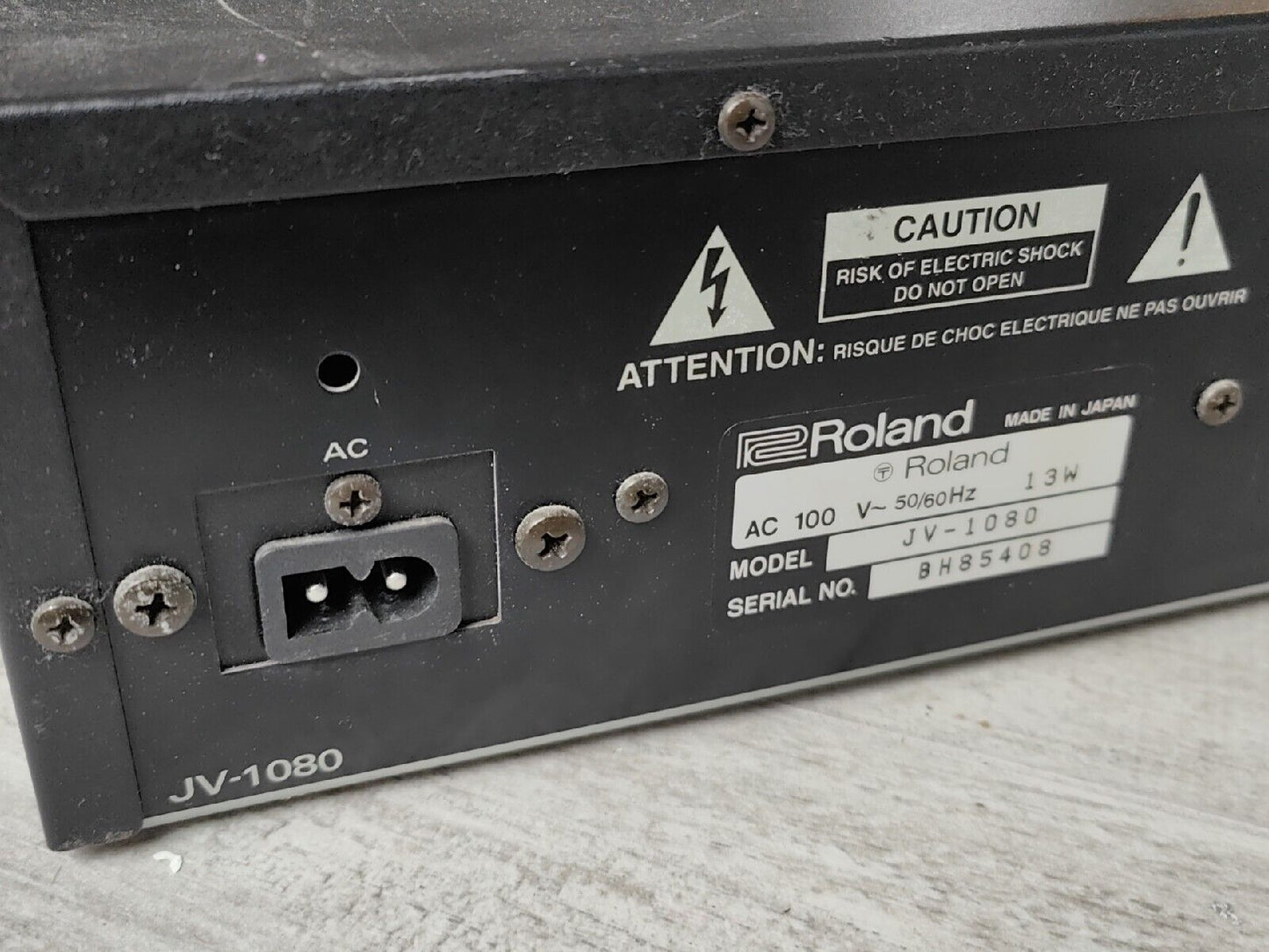 Roland JV-1080 64-Voice Synthesizer Module