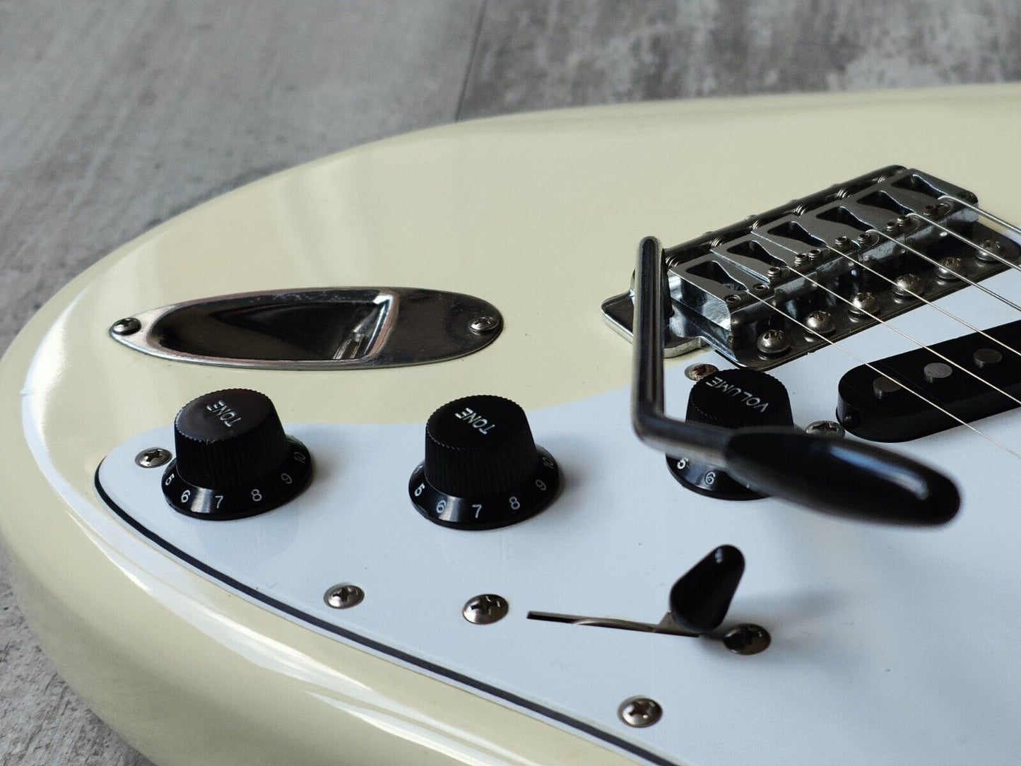 1983 Squier Japan JV Series ST501 Contemporary Stratocaster (Olympic White)