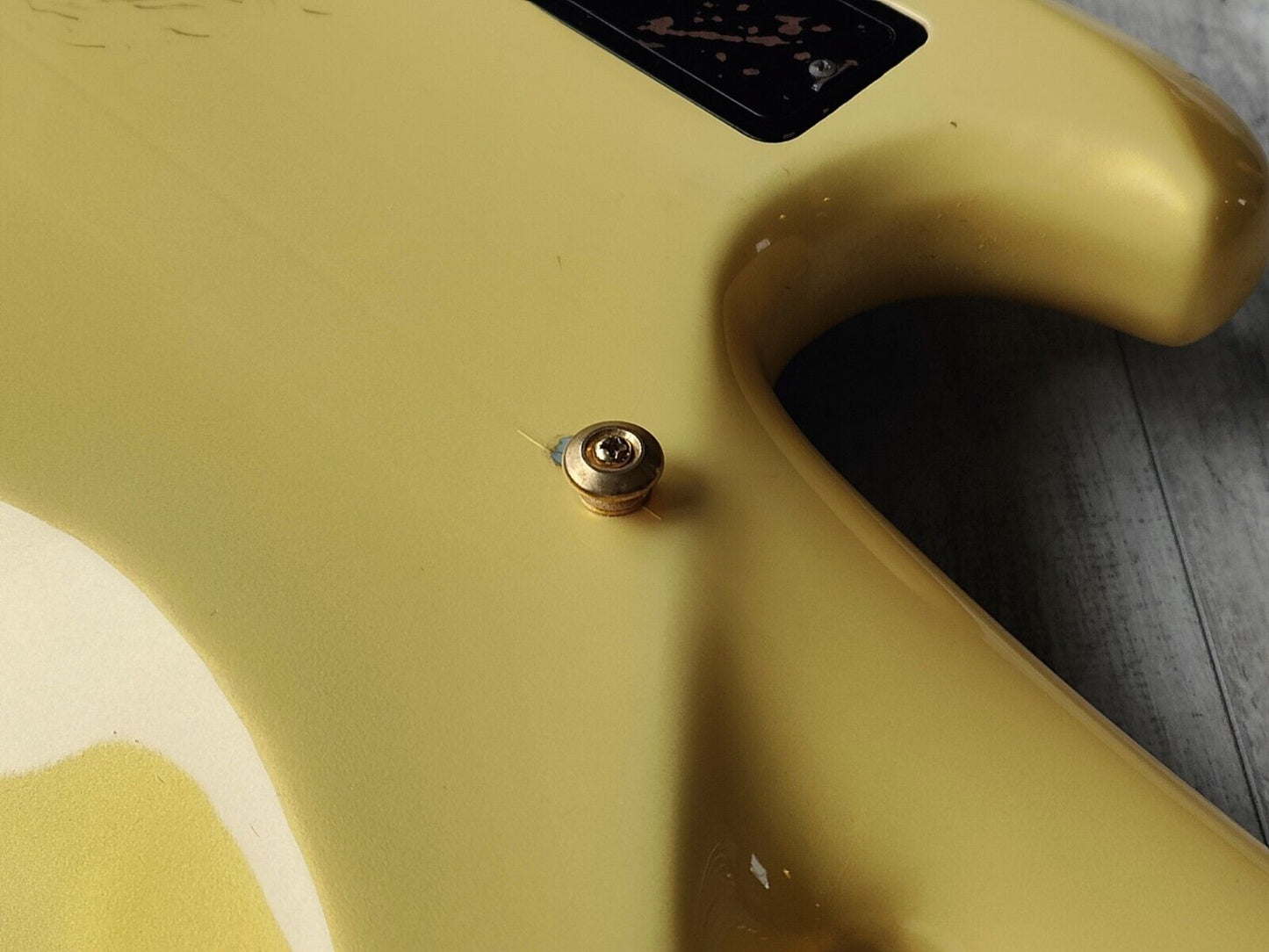 1984 Ibanez Japan MC924 Musician Series Fretless Bass Guitar (Pearl White)