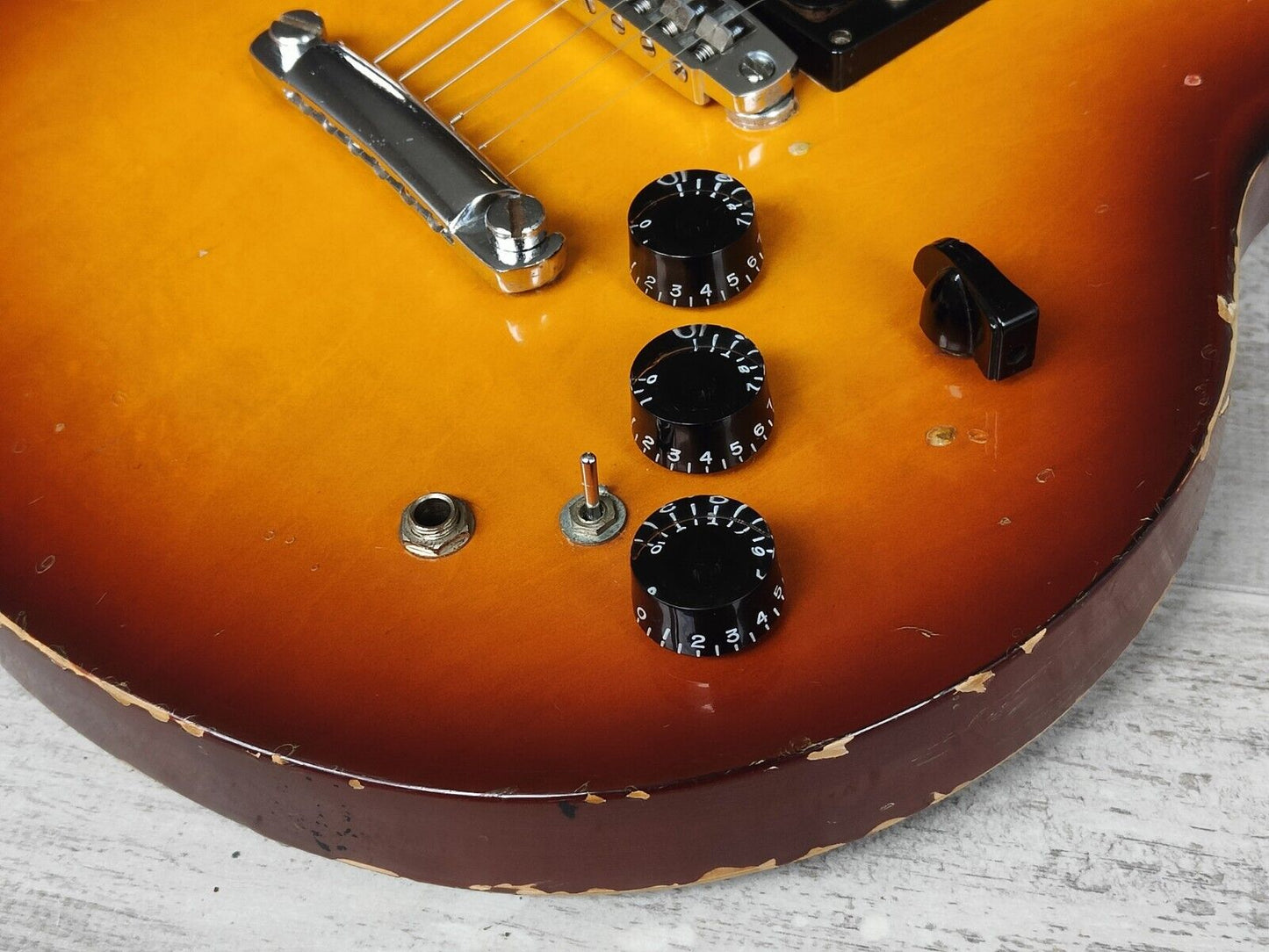 1976 Westminster (by Matsumoku) Japan L390S L6-S Style Single Cutaway (Sunburst)