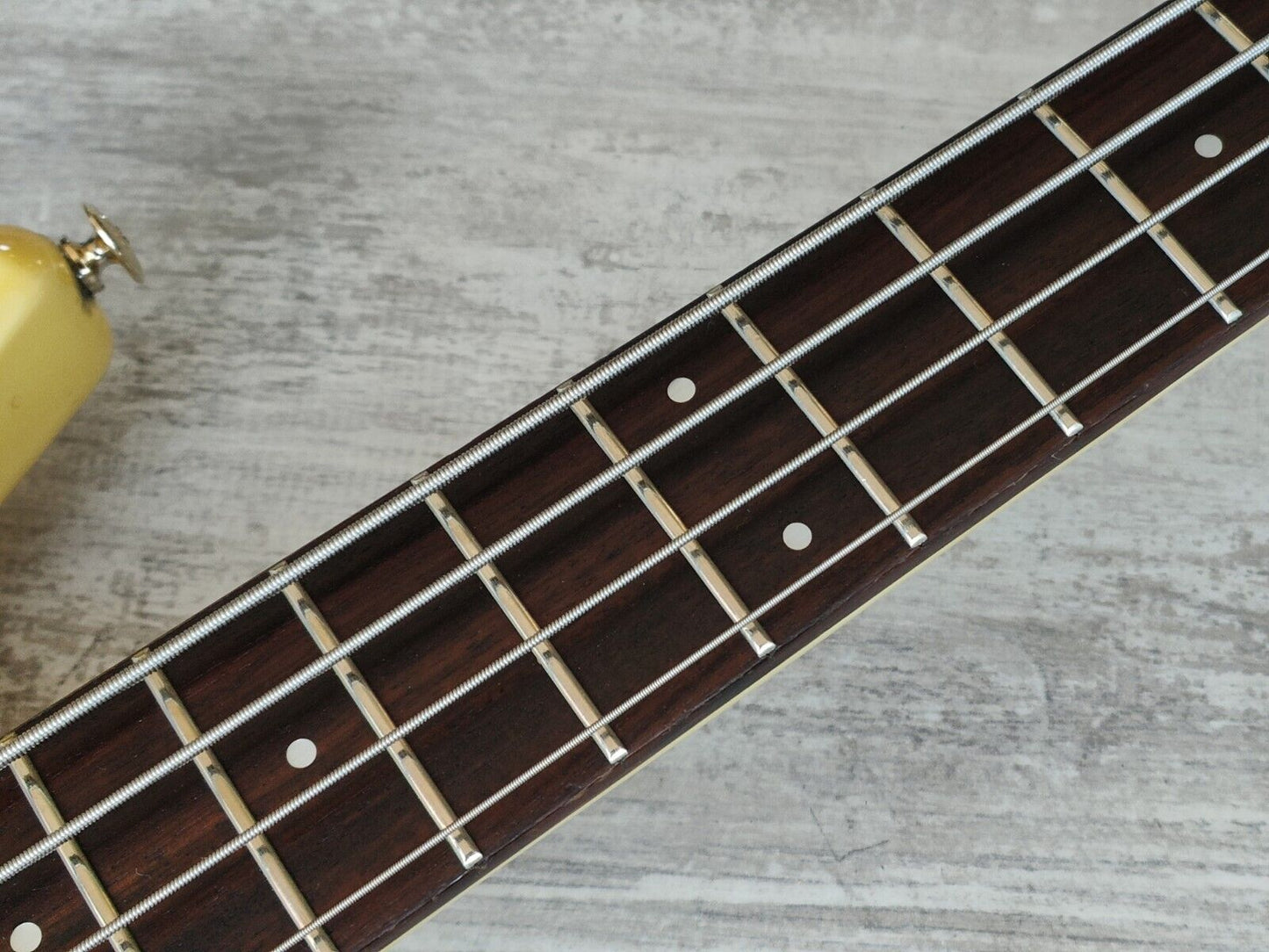 1985 Ibanez Japan Axstar AXB50 Headless Bass Guitar (White)