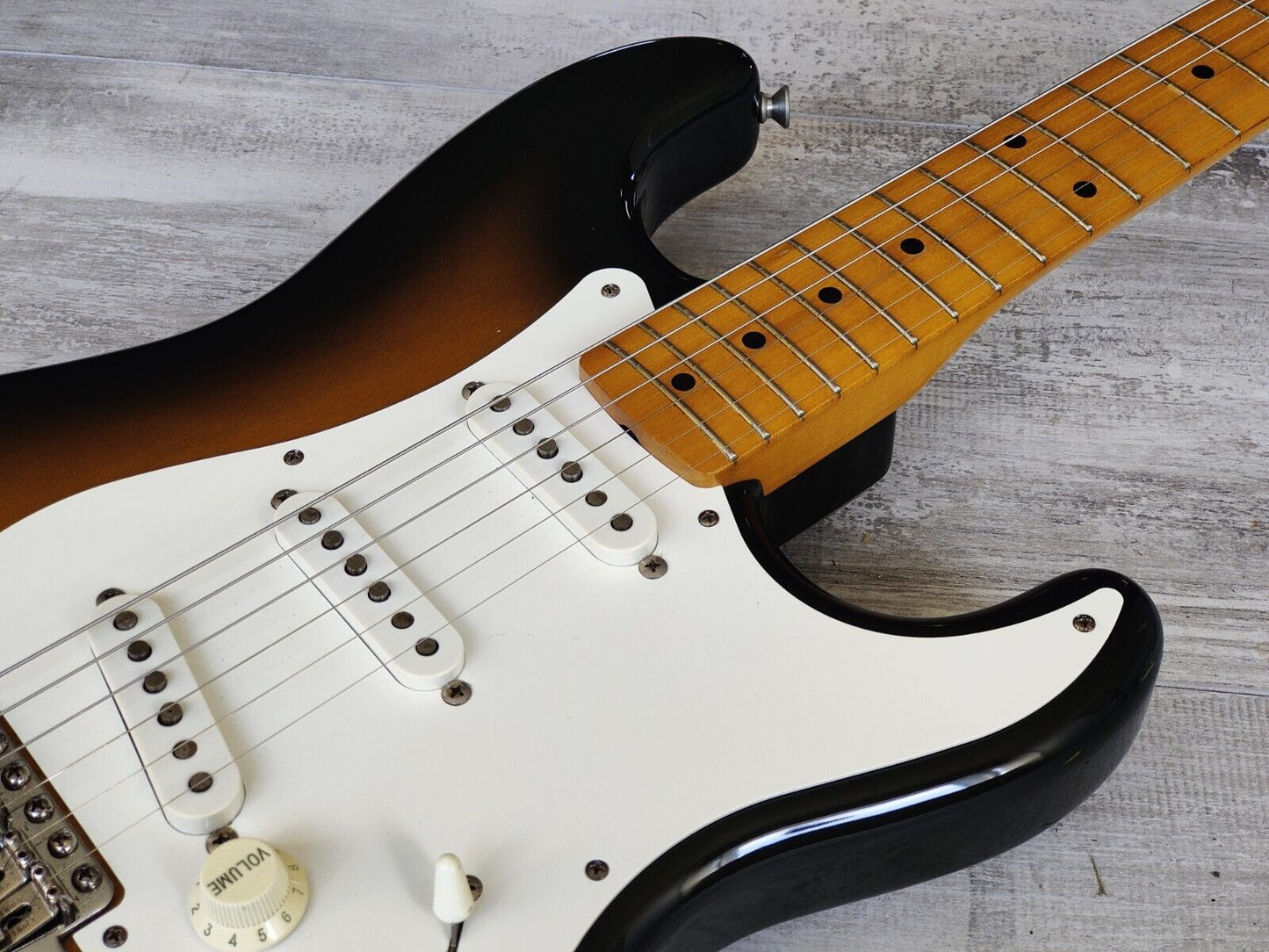 1993 Fender Japan ST54-70 '54 Reissue Stratocaster (Brown Sunburst)