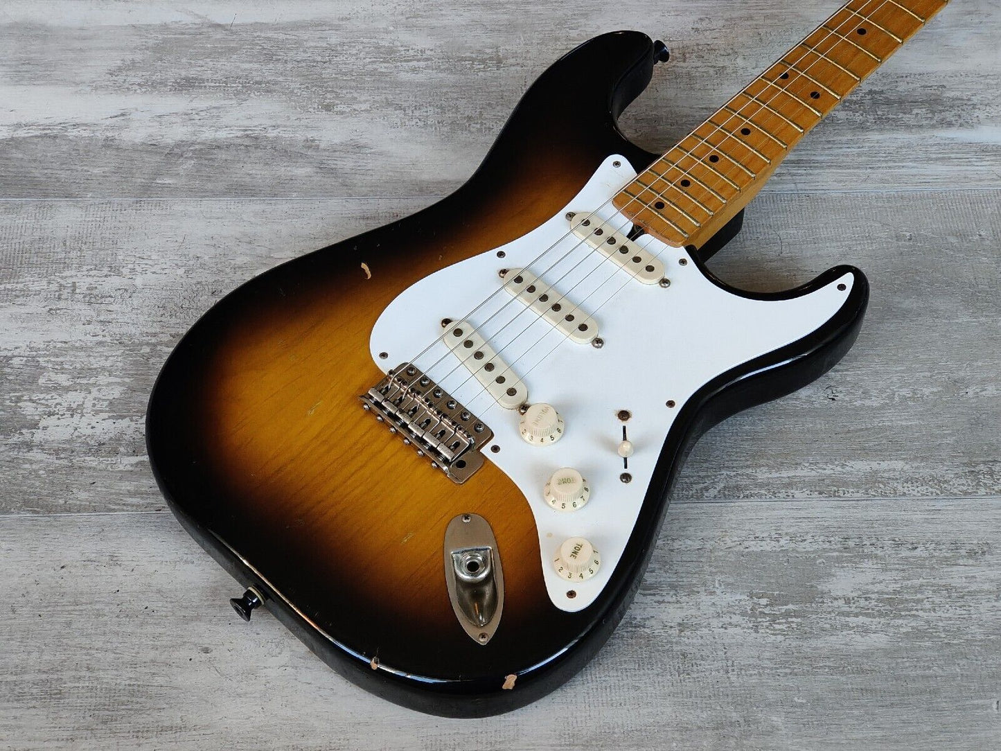 1980's Profile Silhouette Japanese '57 Style Stratocaster (Sunburst)