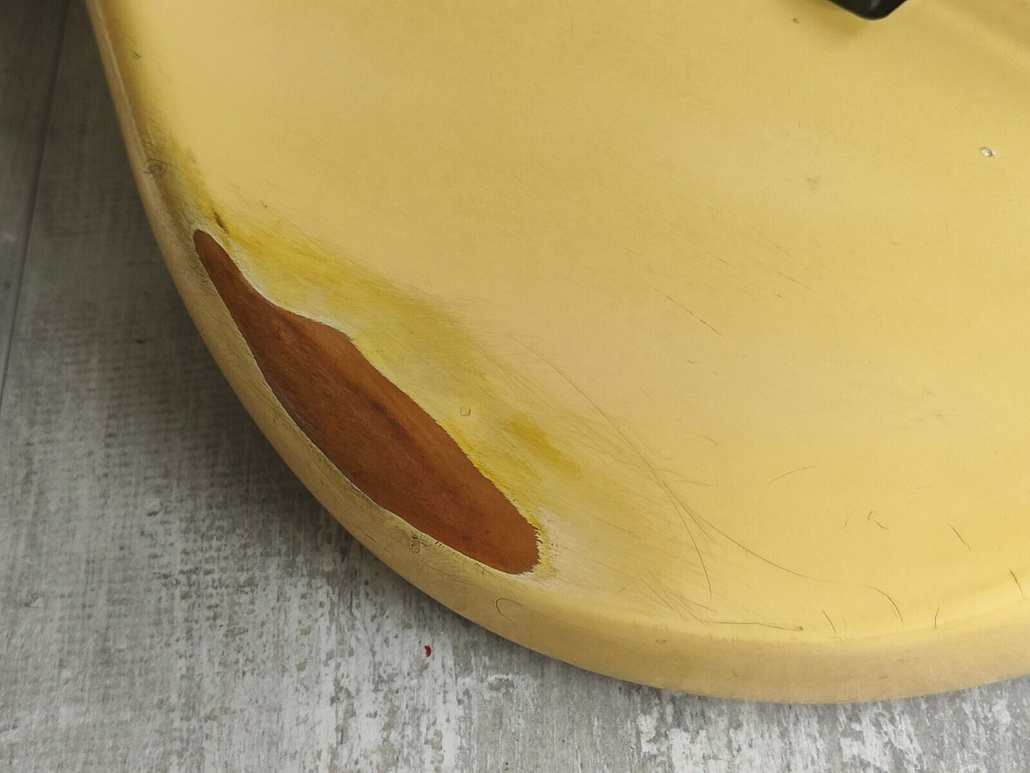 1983 Tokai TJB-70F Fretless Jazz Bass (Aged Olympic White)