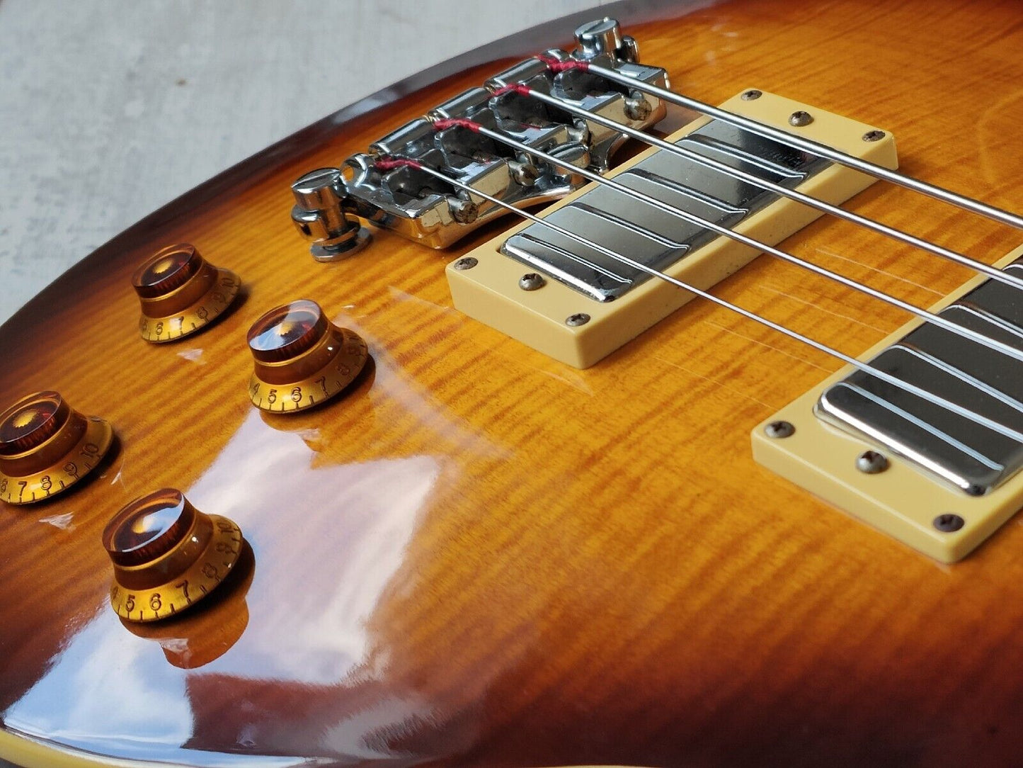 1998 Epiphone Limited Edition Les Paul Standard Bass (Brown Sunburst)
