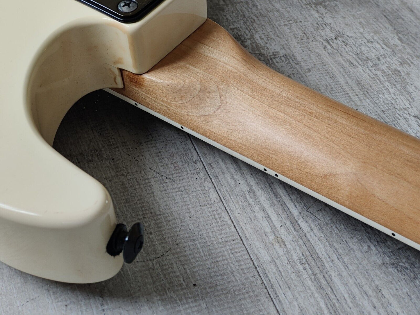 1987 Greco Japan JJ-60 HSS Superstrat (White)