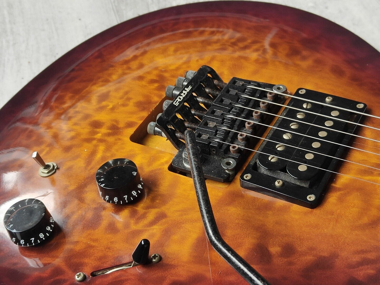 2000's Edwards (by ESP Japan) Les Paul w/Locking Tremolo (Quilt Top Amber)