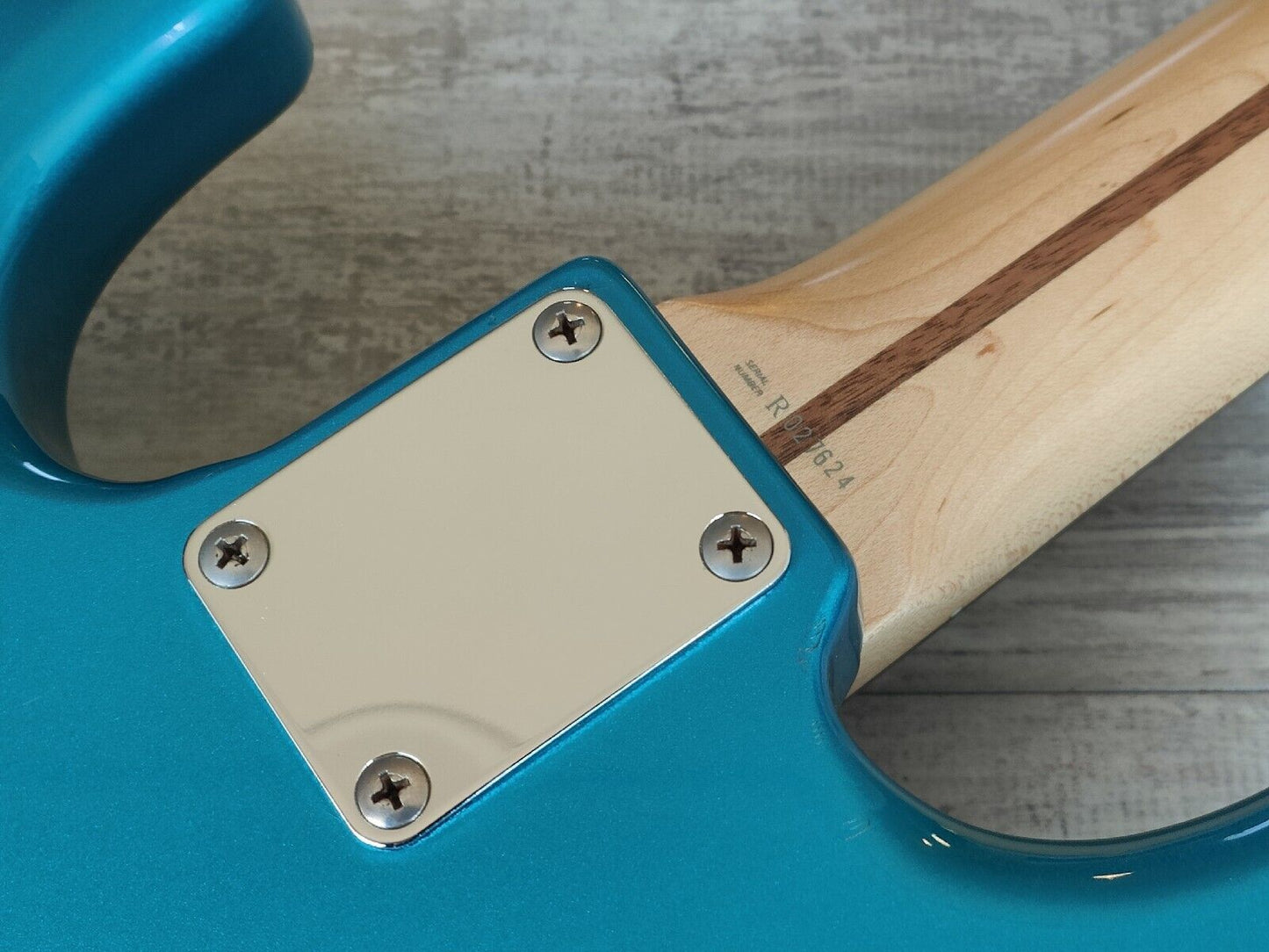 2004 Fender Japan Jazz Bass Standard (Lake Placid Blue)