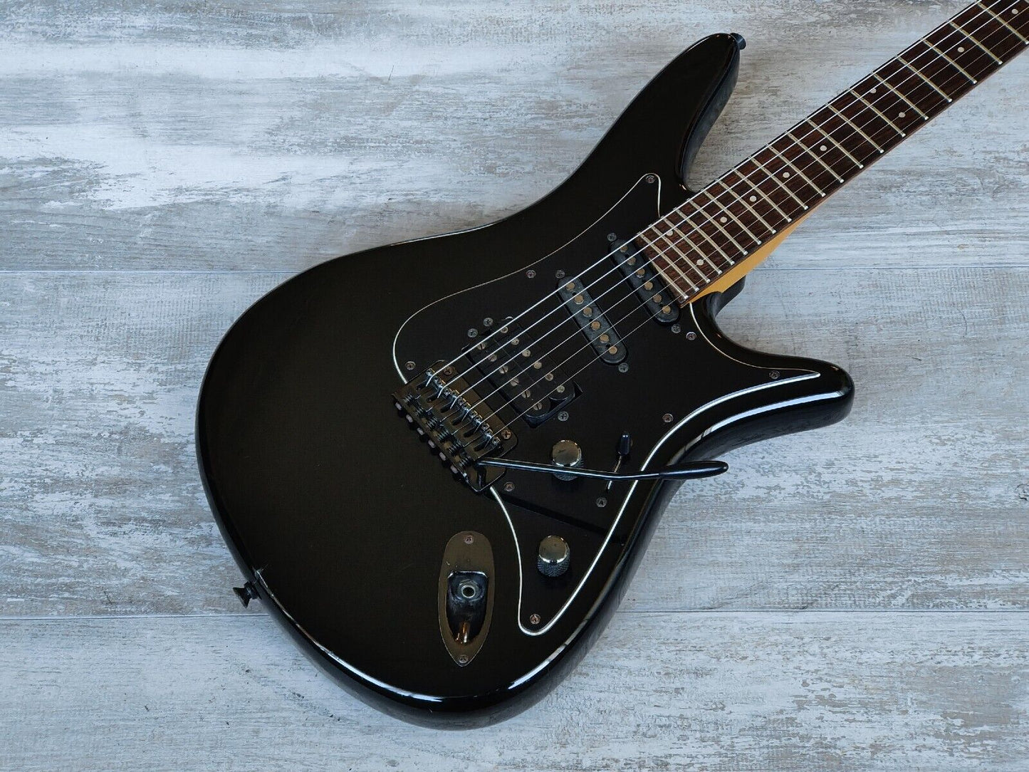 1989 Yamaha Japan MG111R HSS 26 Fret Electric Guitar (Black)