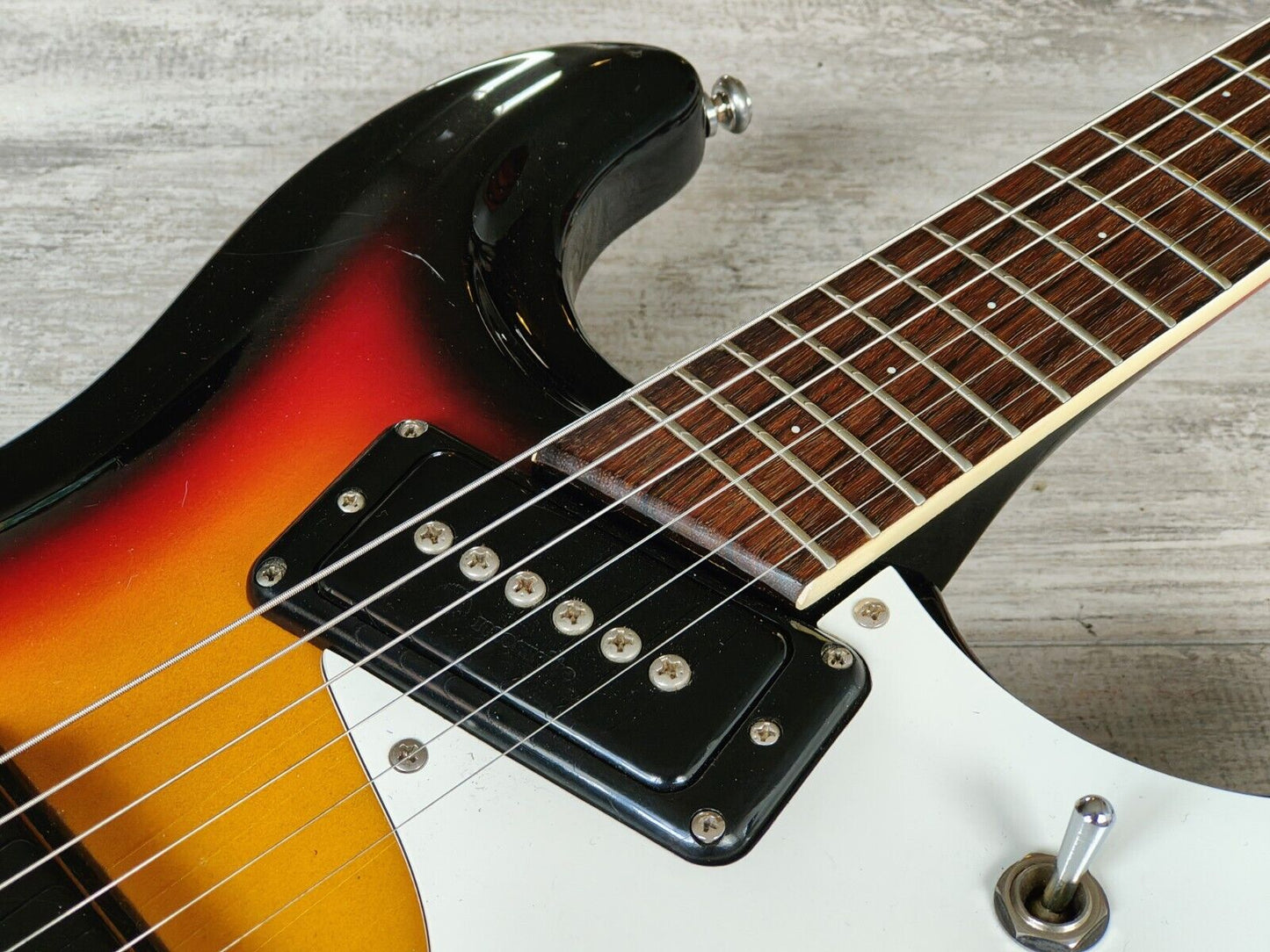 2000's Mosrite "1963" Reissue Ventures Model w/Moseley Tremolo (Sunburst)