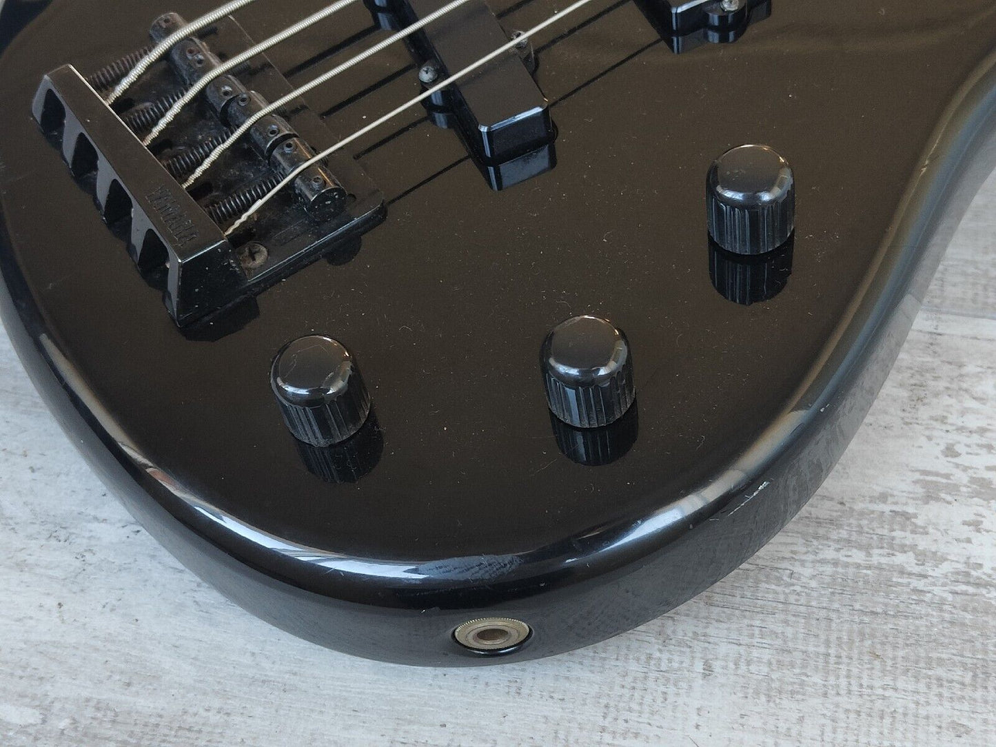 1990 Yamaha Japan Motion B MB-IIR PJ Bass (Black)