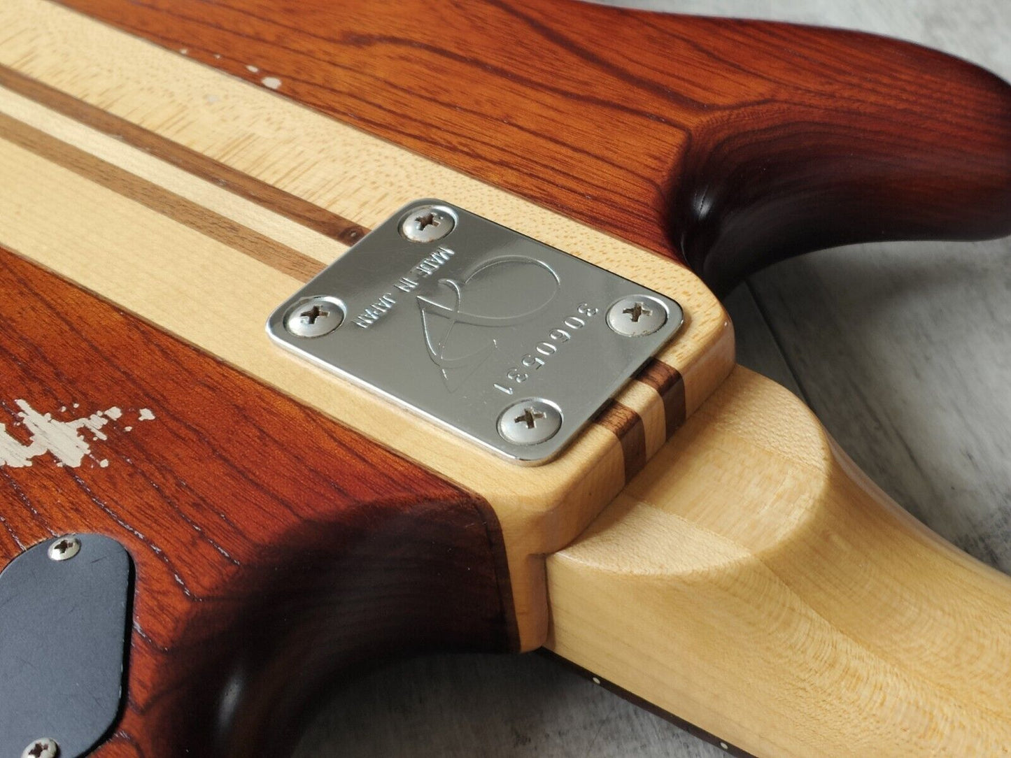 1983 Vantage Japan VS695 Double Cutaway (Brown)