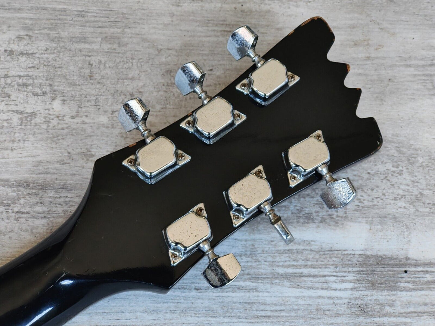 1970's Mosrite Japan Avenger w/Vibramatic Vibrato (Black)