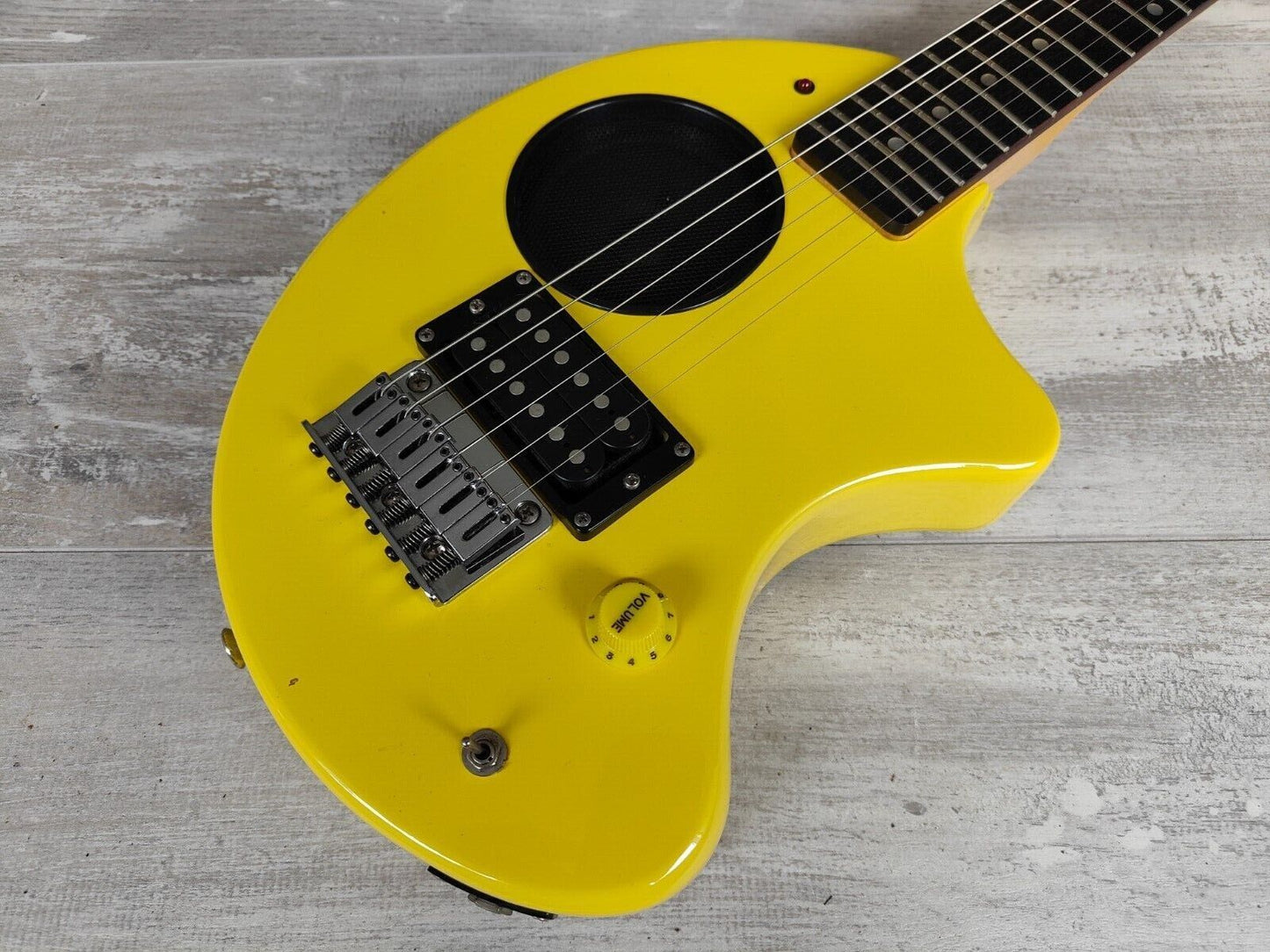 Fernandes ZO-3 Nomad Travel Guitar w/Onboard Speaker/Amplifier