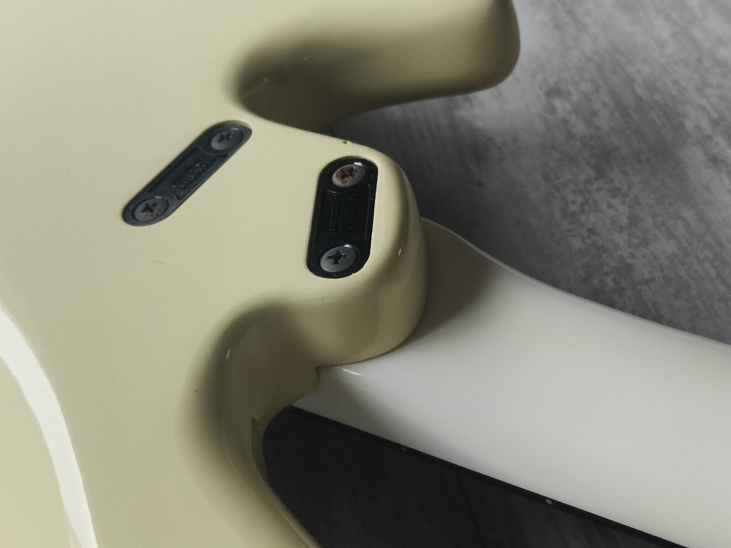 1990's Yamaha Japan Motion B Series Bass (Aged White)