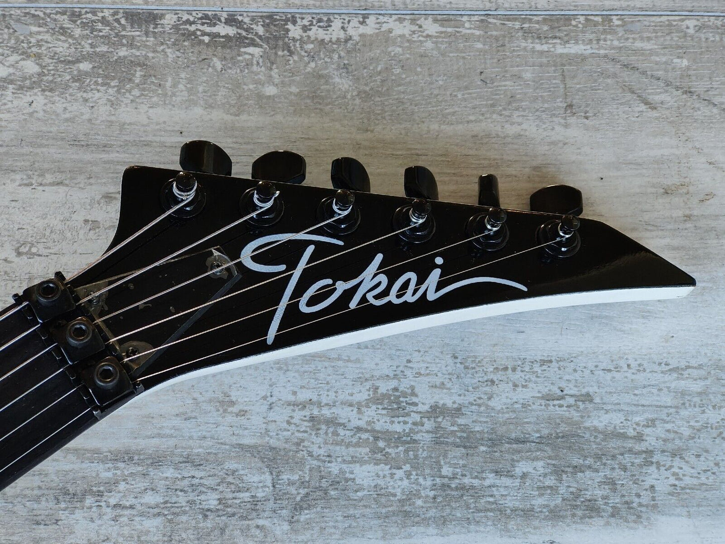 1989 Tokai Japan VC-75 Vivian Campbell Model Rand-Style Superstrat (White)