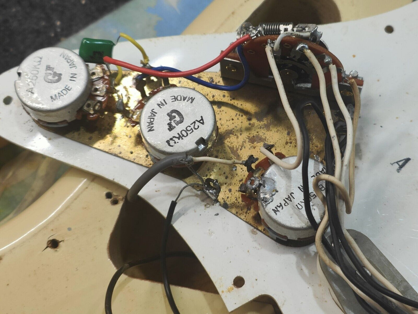 1977 Tokai Japan ST-50 '58 Reissue Springy Sound Stratocaster (Vintage White)